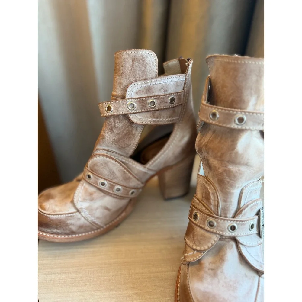 Freebird Sonoma Women 11 Distressed Leather Cutout Buckle Moto Ankle Boots Taupe